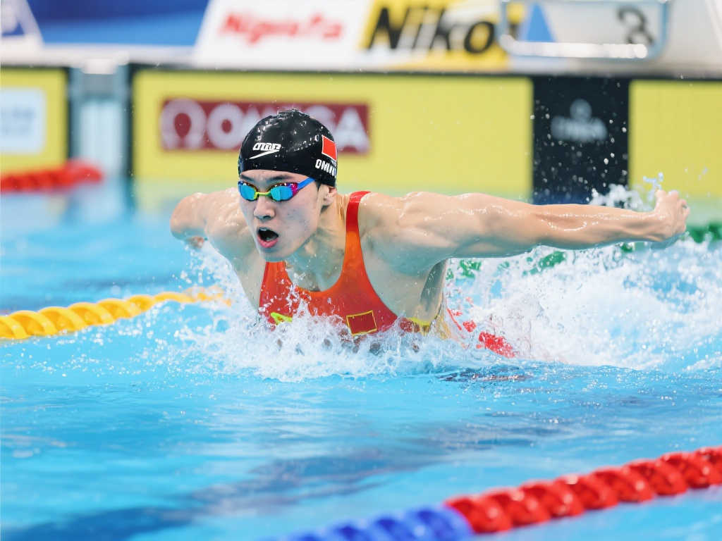 冠的雄厚资 冠的雄厚资